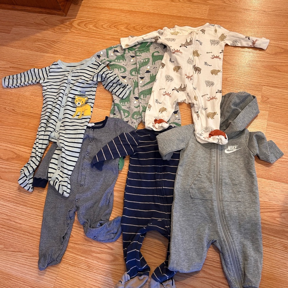 Infant boys onesies bundle (6 months)